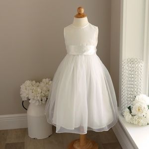 Strasburg Ivory Organza Flower Girl Dress Satin Sash Special Occasion LIKE NEW